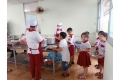 Kỹ năng tự phục vụ trong bữa ăn của học sinh Trí Tuệ Việt